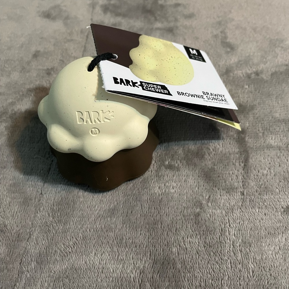 Bark SuperChewer! Brawny Brownie Sundae!